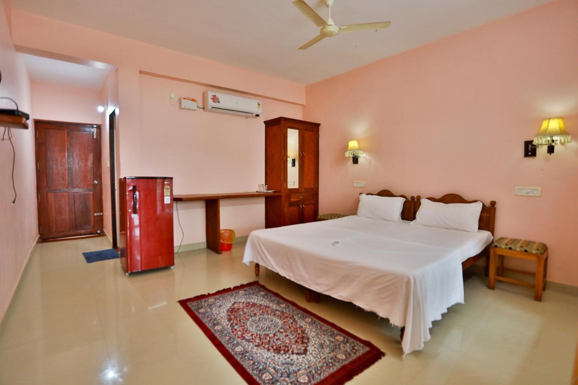 Hotel Cocobeach Ковалам Экстерьер фото