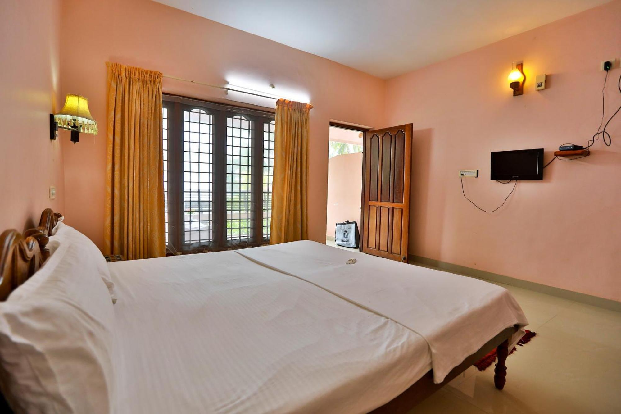 Hotel Cocobeach Ковалам Экстерьер фото