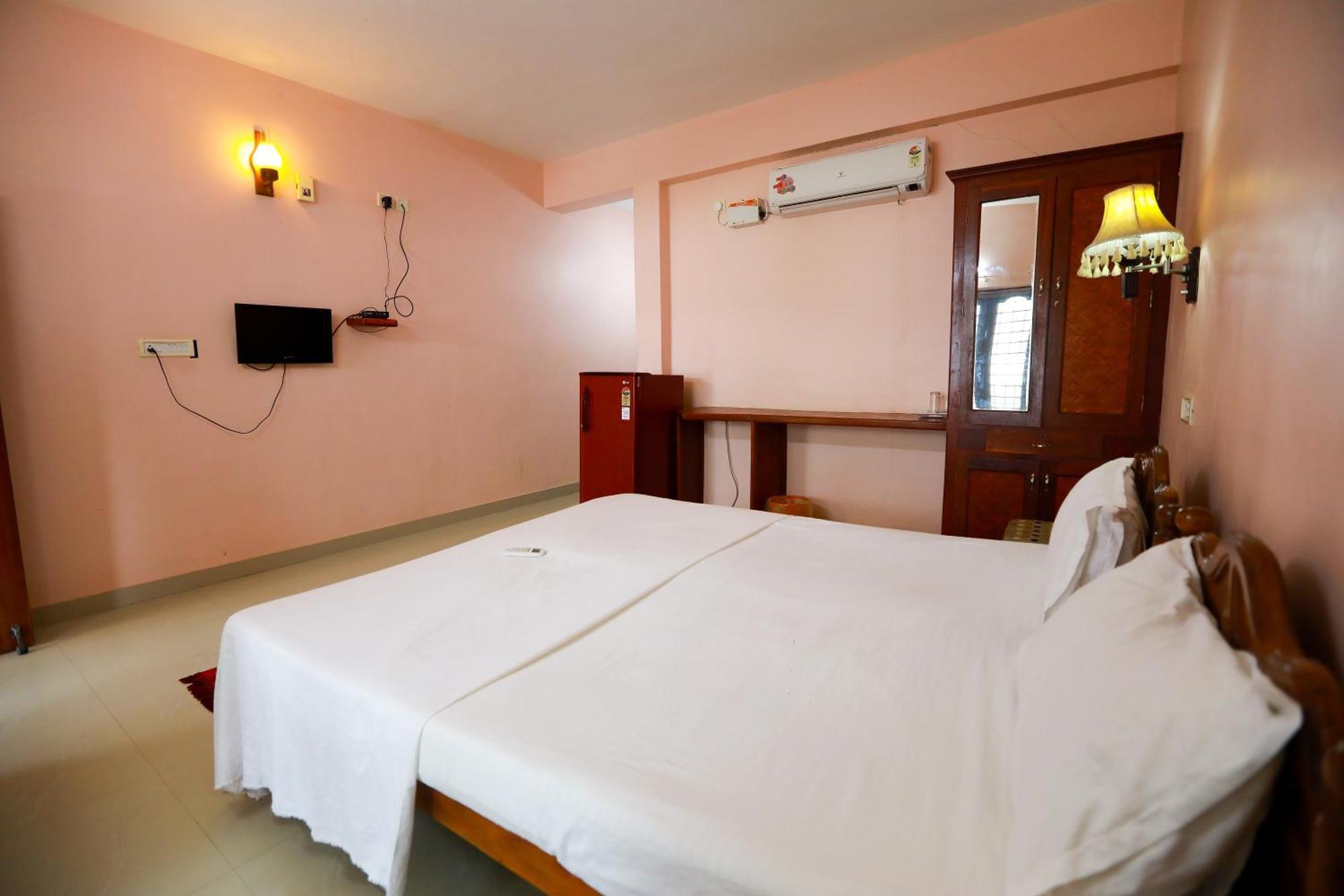 Hotel Cocobeach Ковалам Экстерьер фото
