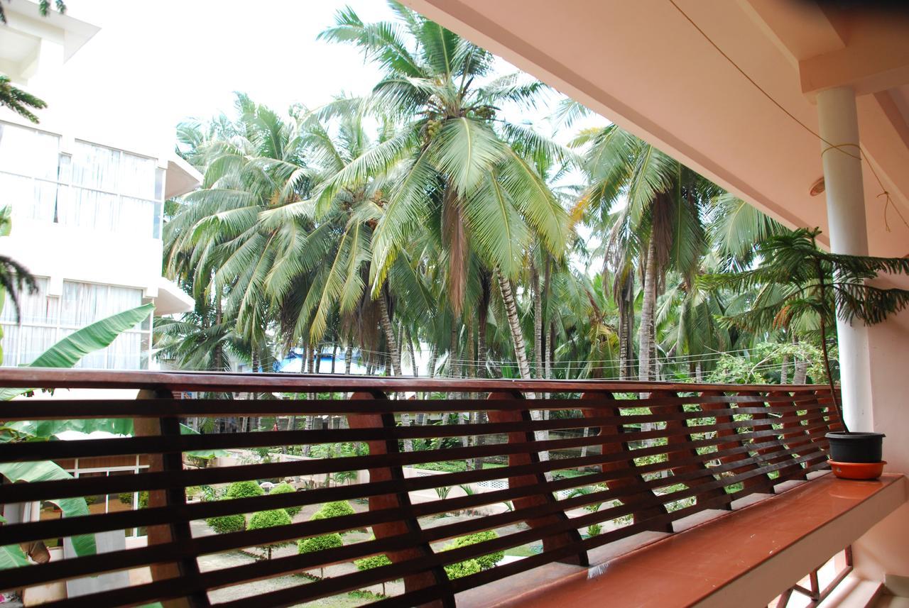 Hotel Cocobeach Ковалам Экстерьер фото
