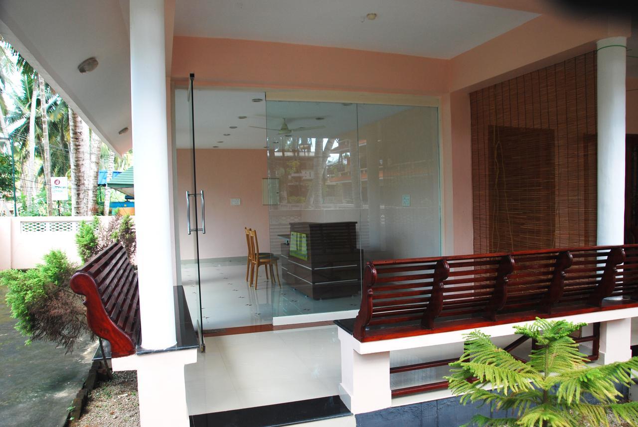 Hotel Cocobeach Ковалам Экстерьер фото